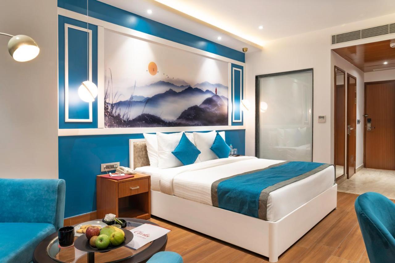 Clarion Hotel Dehradún Kültér fotó